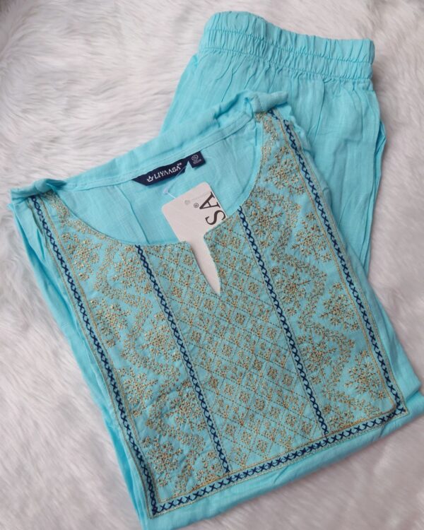 Luxury Lucknowi Chikankari Rayon Kurti Set – Exquisite Craftsmanship & Contemporary Elegance